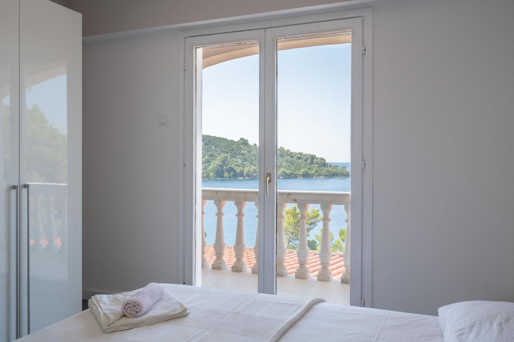 Panoramic Apartments Anic Blato  Buitenkant foto